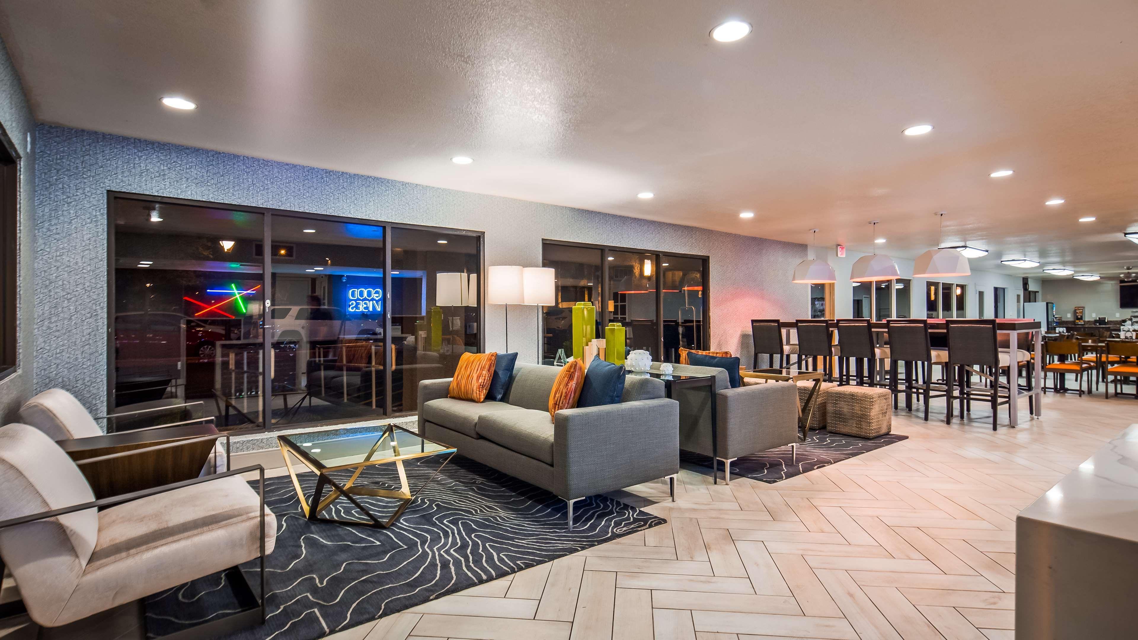 Best Western Innsuites Phoenix Hotel & Suites Eksteriør billede