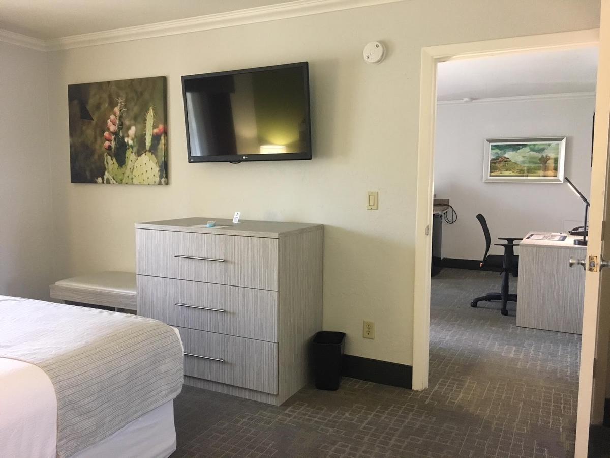 Best Western Innsuites Phoenix Hotel & Suites Eksteriør billede